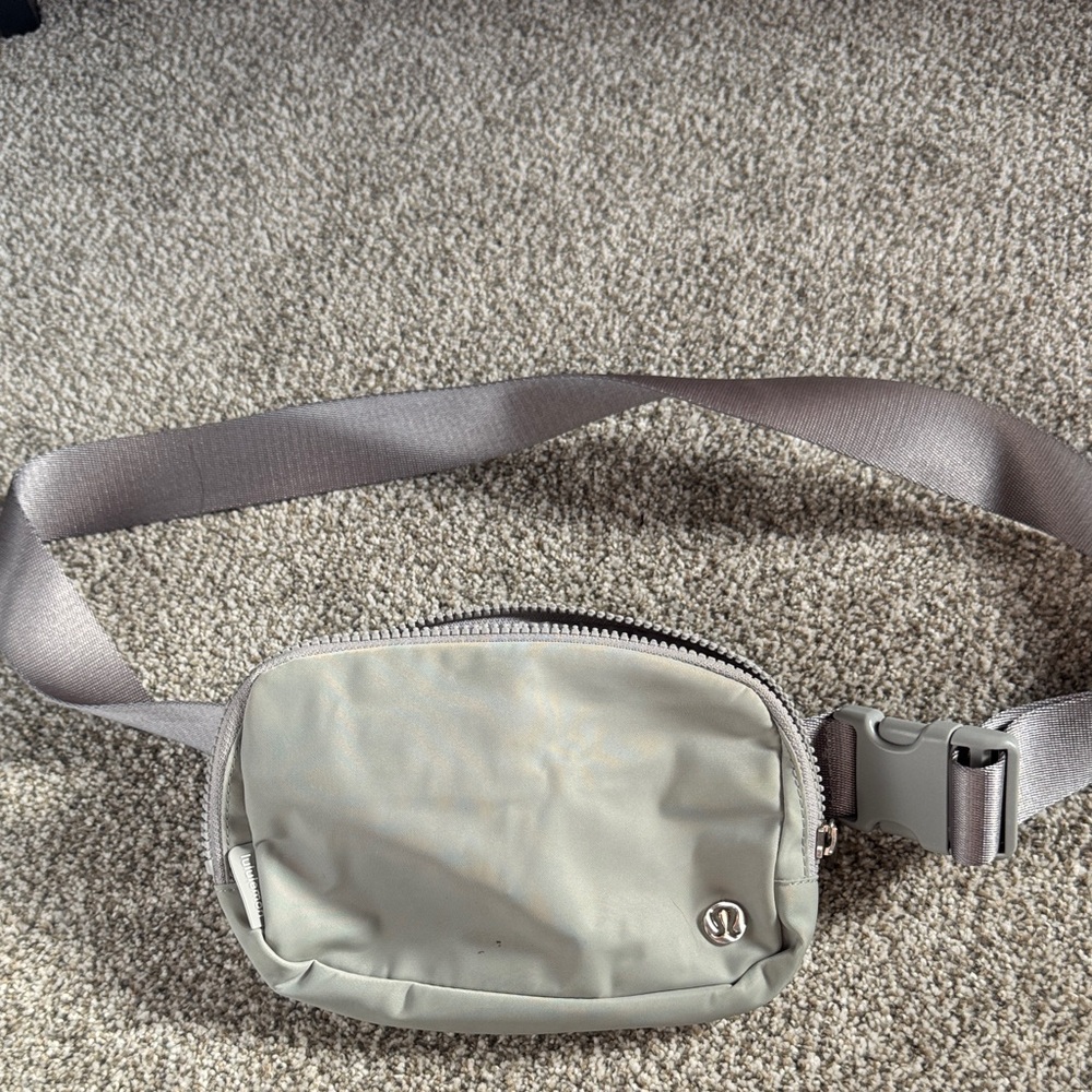 LULULEMON BELT BAG